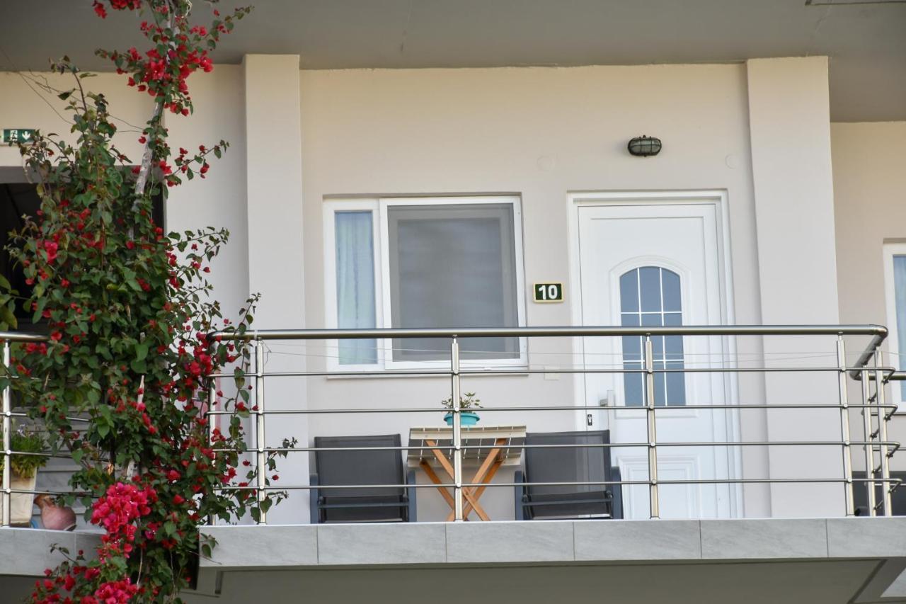 Dinos Studios Paralia Kanaliou Exterior photo